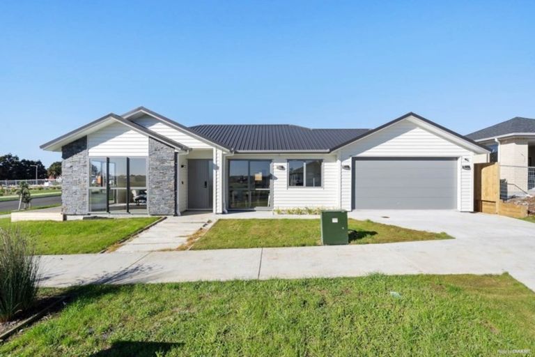 Photo of property in 11 Rainsford Road, Pukekohe, 2120