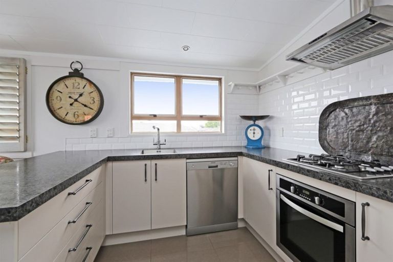 Photo of property in 2/205 Knight Street, Hastings, 4122