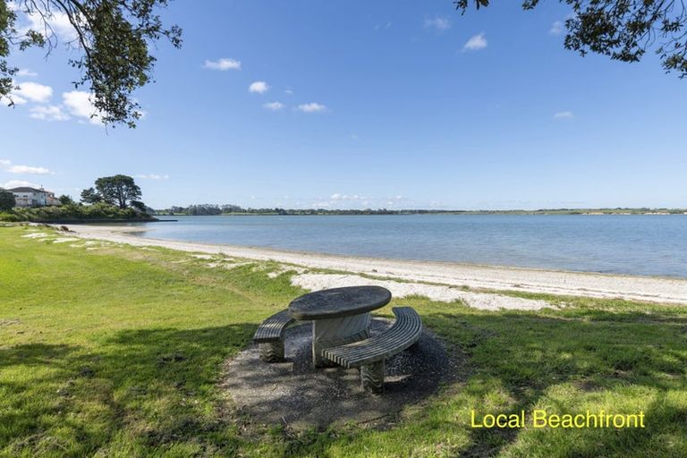 Photo of property in 1/16 Dalmahoy Place, Wattle Downs, Auckland, 2103