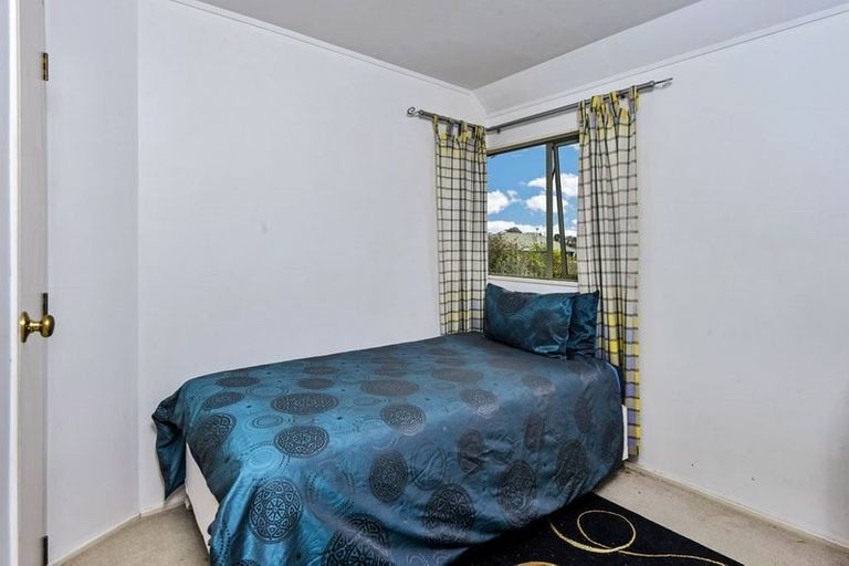 Photo of property in 2/4 Brian Avenue, Forrest Hill, Auckland, 0620