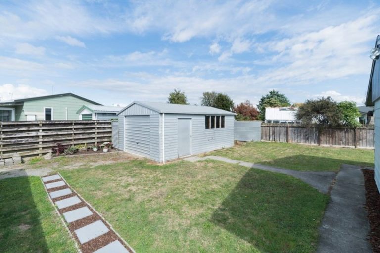 Photo of property in 30 Tiller Close, Kelvin Grove, Palmerston North, 4414