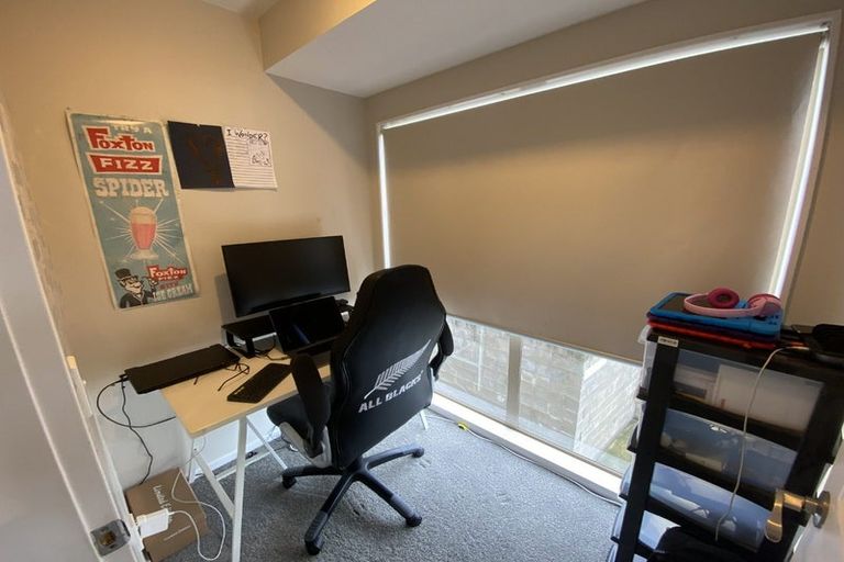 Photo of property in 11c Lerwick Terrace, Melrose, Wellington, 6023