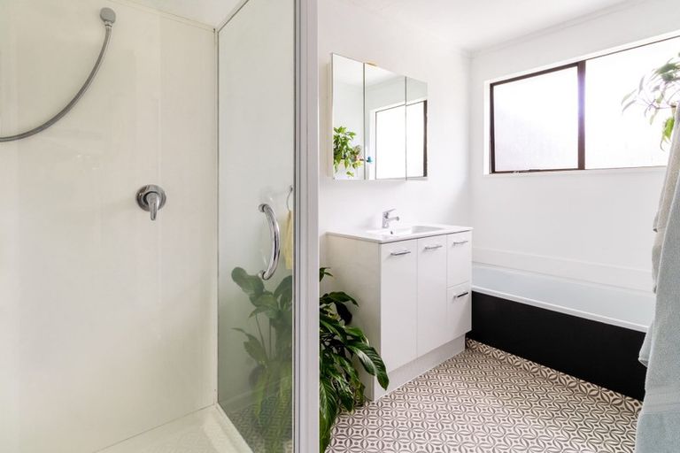 Photo of property in 135b Windermere Drive, Poike, Tauranga, 3112