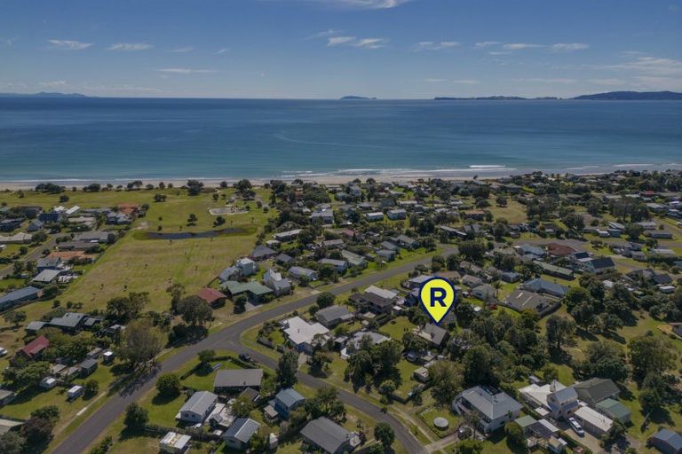 Photo of property in 105 Puriri Place, Matarangi, Whitianga, 3592