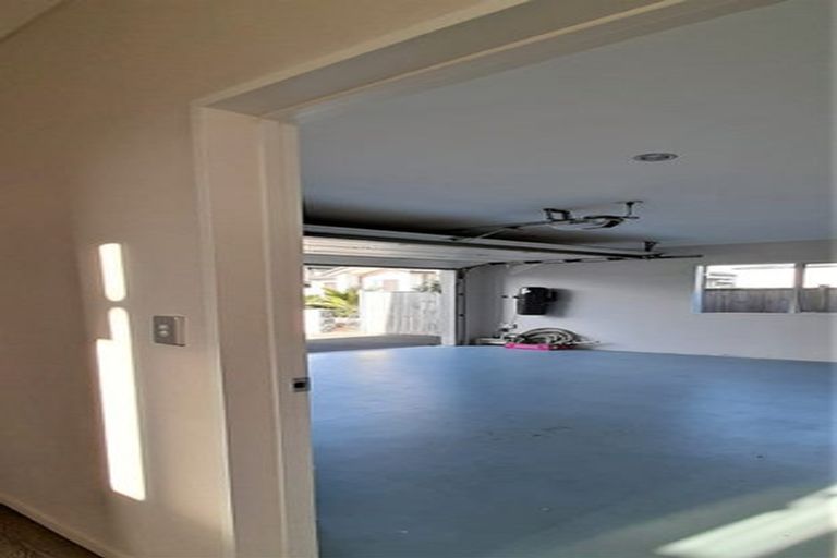 Photo of property in 13 Cahir Place, Flat Bush, Auckland, 2019