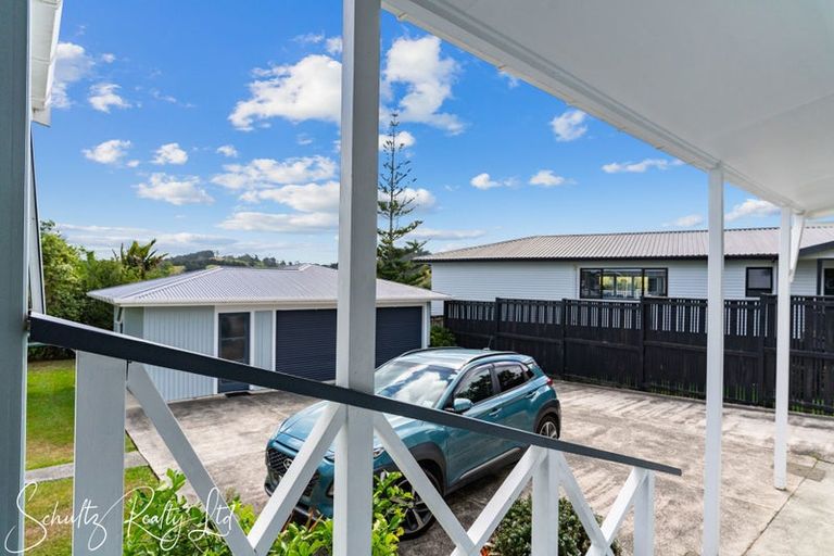 Photo of property in 25 Whaka Street, Maungaturoto, 0520