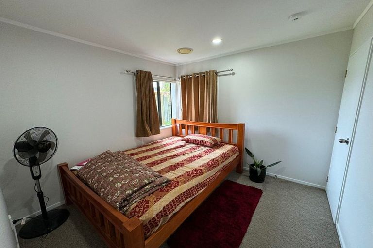 Photo of property in 13 Blueridge Close, Sunnyvale, Auckland, 0612