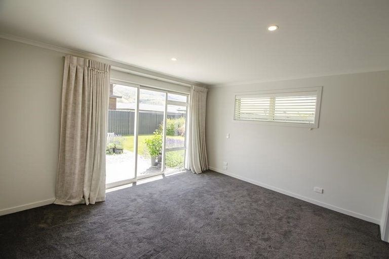 Photo of property in 10 Phoenix Place, Cromwell, 9310
