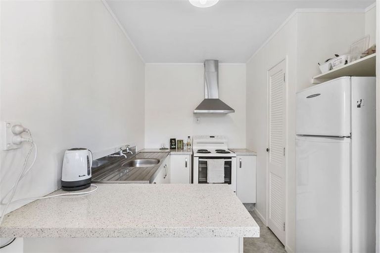 Photo of property in 2/8 Ingram Street, Papakura, 2110