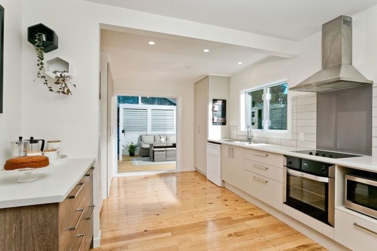 Photo of property in 1/29 Beatrice Avenue, Hillcrest, Auckland, 0627