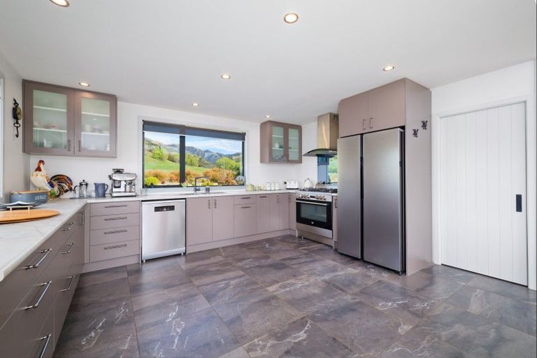 Photo of property in 250 Scotts Road, Inland Road, Kaikoura, 7373