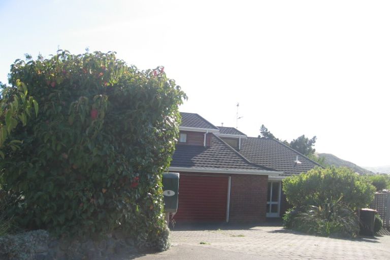 Photo of property in 15 Picketboat Lane, Whitby, Porirua, 5024