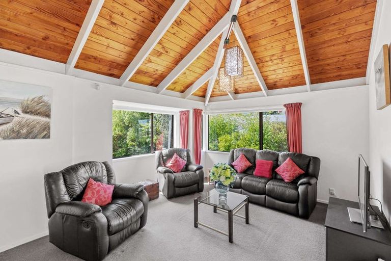 Photo of property in 3/72 Lake Road, Northcote, Auckland, 0627