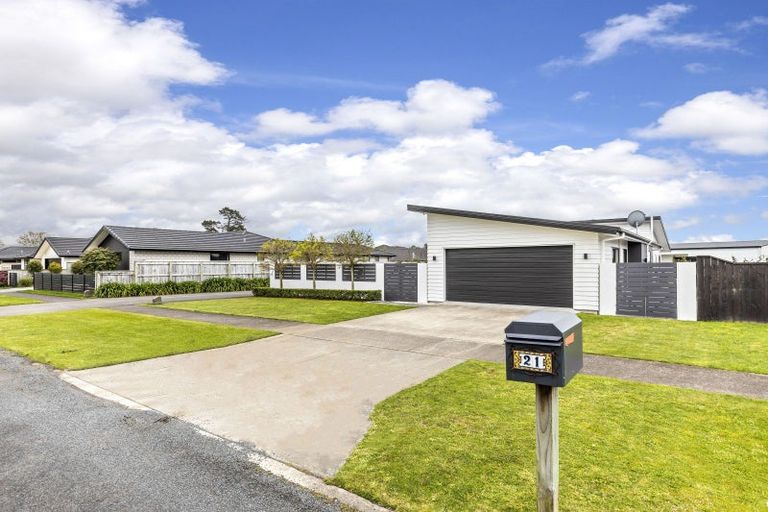 Photo of property in 21 Smith Street, Lepperton, New Plymouth, 4373