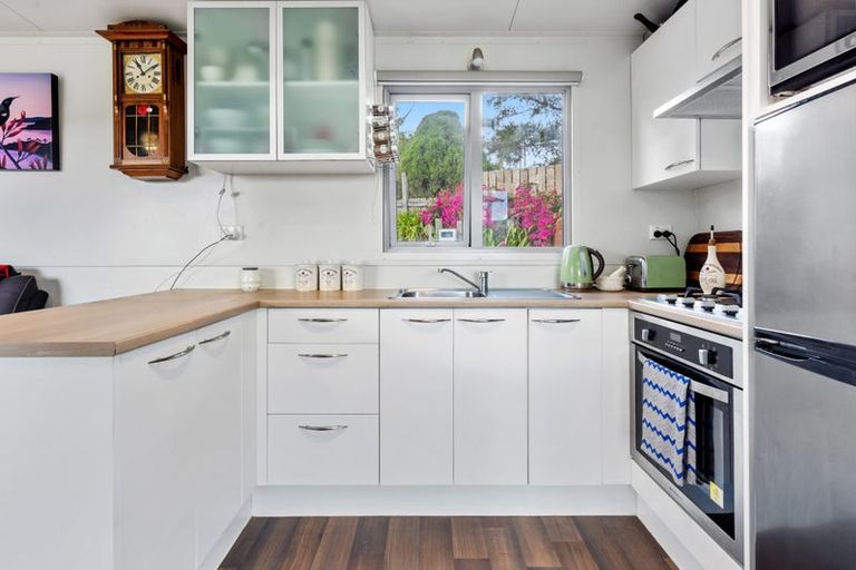 Photo of property in 17 Moana View, Raumanga, Whangarei, 0110