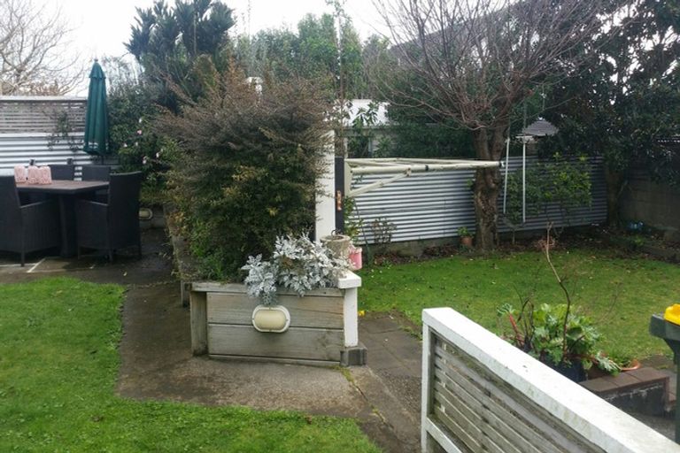 Photo of property in 85 Clemow Road, Fitzroy, New Plymouth, 4312
