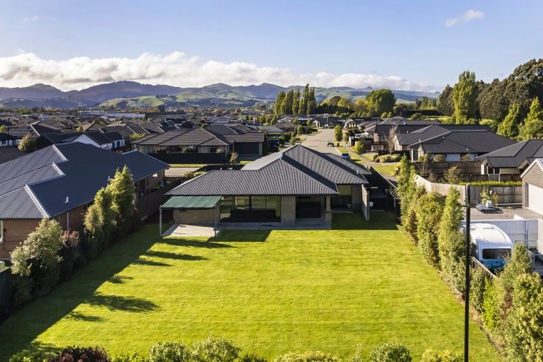 Photo of property in 60 Luxembourg Crescent, Halswell, Christchurch, 8025