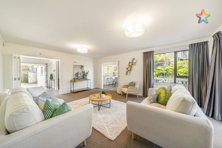 Photo of property in 30 Stanhope Grove, Korokoro, Lower Hutt, 5012