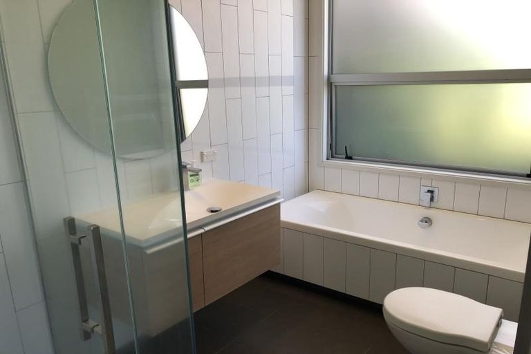 Photo of property in 58c Pekanga Road, Normandale, Lower Hutt, 5010