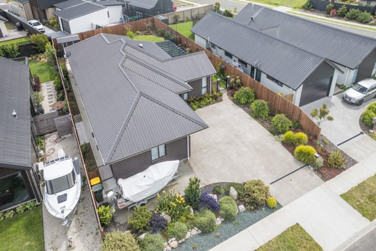 Photo of property in 100 Iwa Street, Mapua, 7005