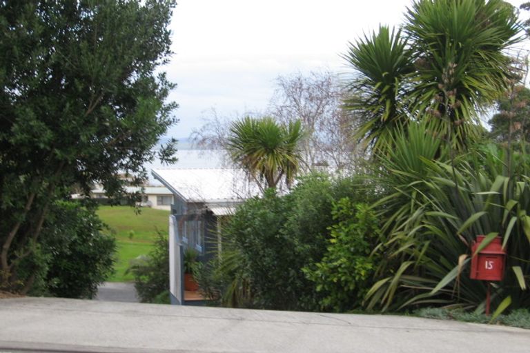 Photo of property in 15 Leigh Road, Leigh, 0985