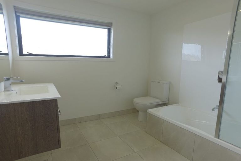 Photo of property in 19 Oxfordshire Avenue, Lower Shotover, Queenstown, 9304