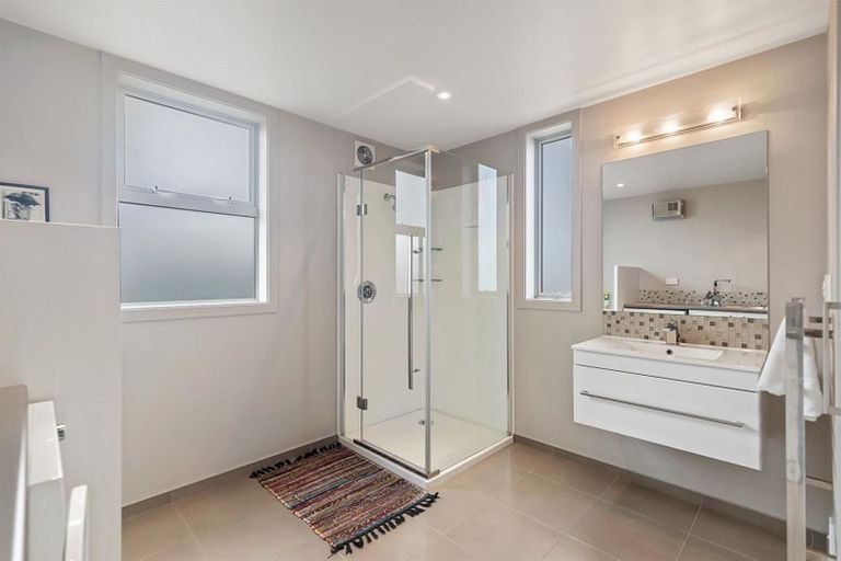 Photo of property in 124 Aubrey Road, Wanaka, 9305