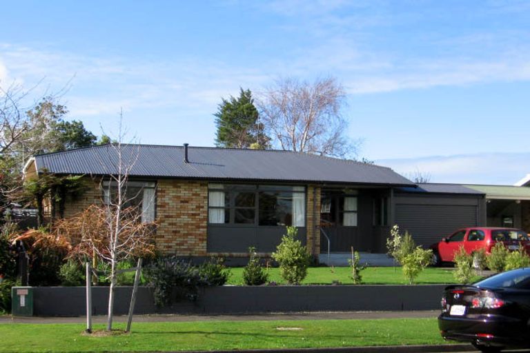 Photo of property in 20 Anaru Place, Awapuni, Palmerston North, 4412