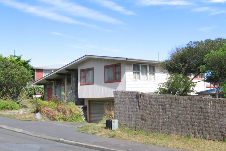 Photo of property in 52 Melrose Road, Island Bay, Wellington, 6023