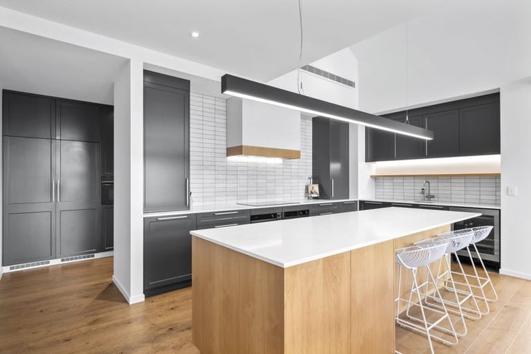 Photo of property in 27 Idris Road, Fendalton, Christchurch, 8052