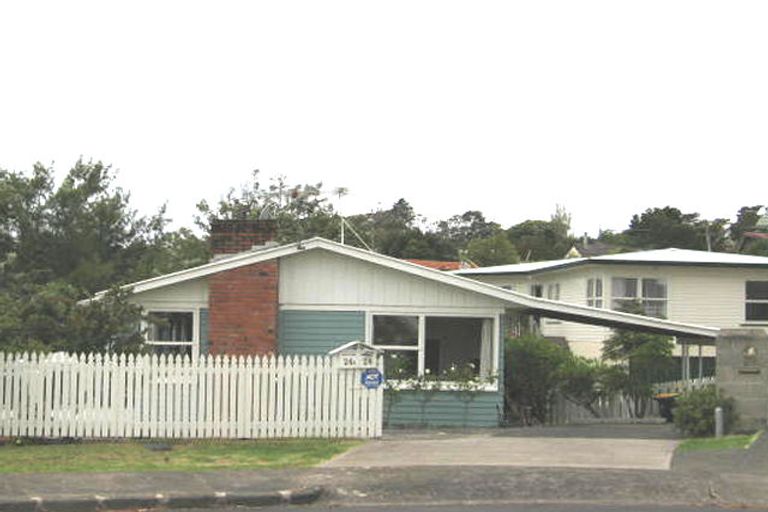 Photo of property in 24 Madison Place, Forrest Hill, Auckland, 0620