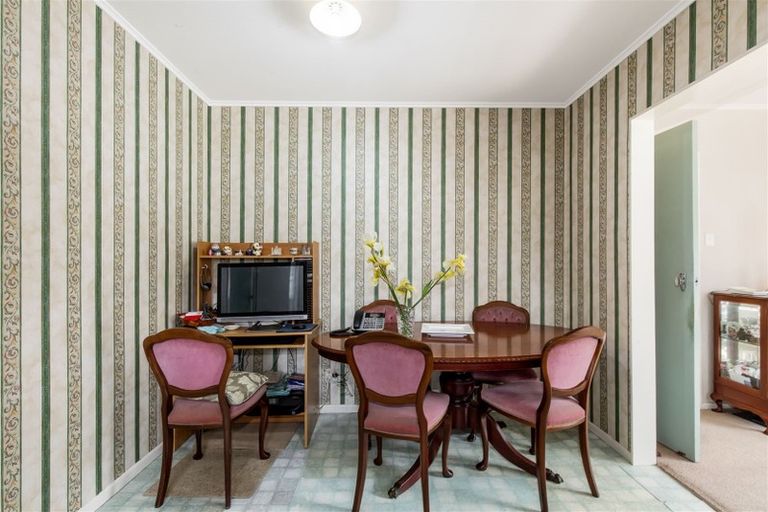 Photo of property in 41 Parenga Street, Wainuiomata, Lower Hutt, 5014