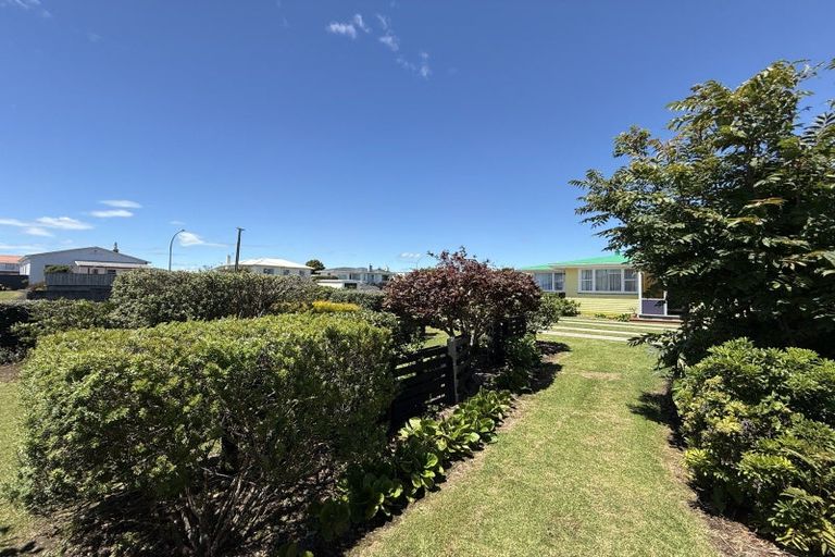 Photo of property in 61 Browne Street, Waitara, 4320
