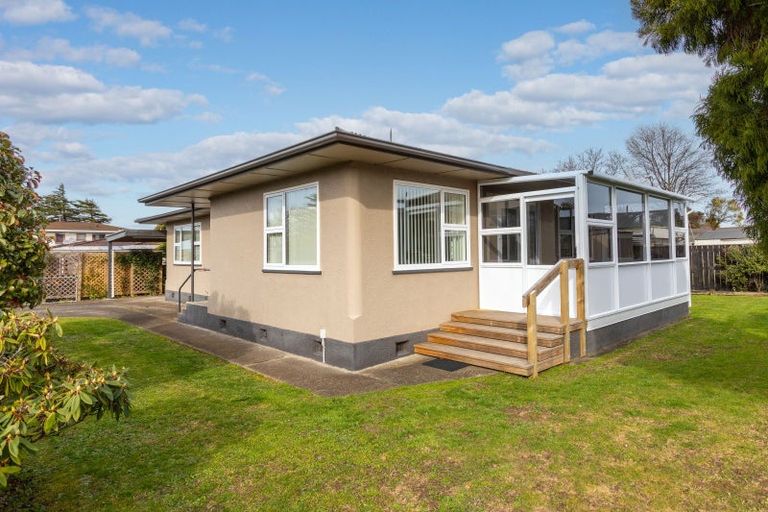 Photo of property in 3 Nelson Street, Dannevirke, 4930