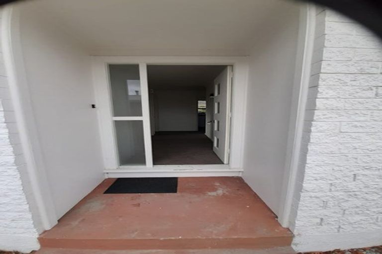 Photo of property in 15 Lochee Road, Upper Riccarton, Christchurch, 8041