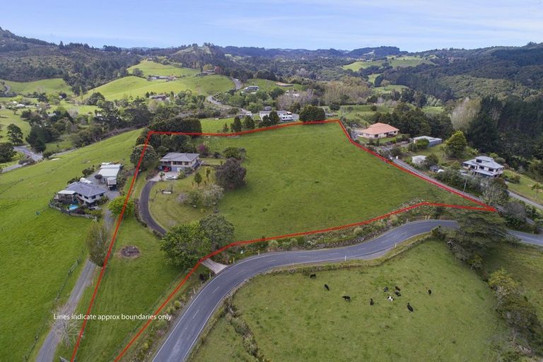 Photo of property in 151 Old Parua Bay Road, Abbey Caves, Whangarei, 0175