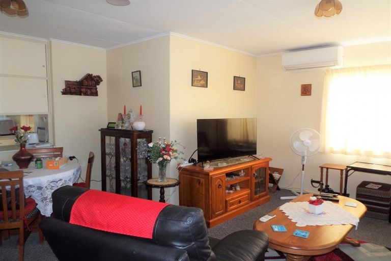 Photo of property in 8a Kouma Place, Fairy Springs, Rotorua, 3015