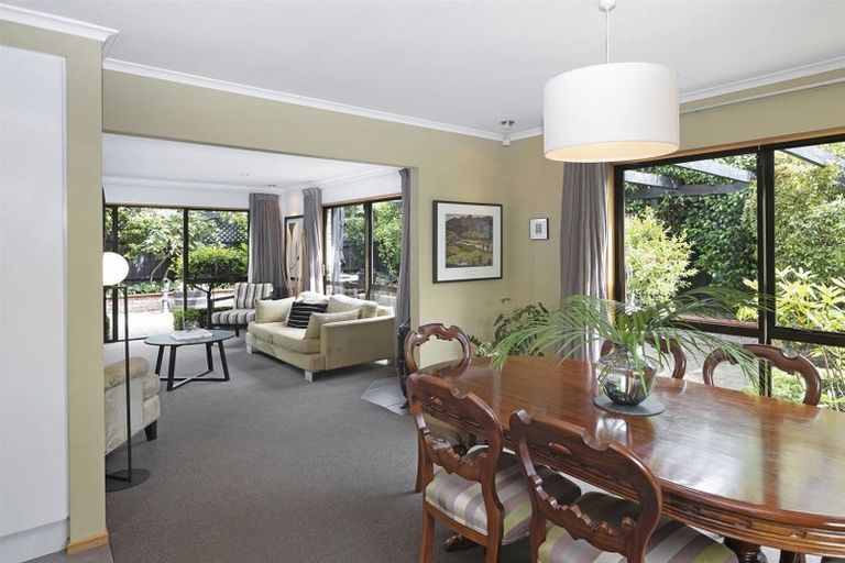 Photo of property in 5b Regency Crescent, Redwood, Christchurch, 8051