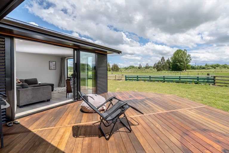 Photo of property in 64 Matapihi Road, Te Ore Ore, Masterton, 5886