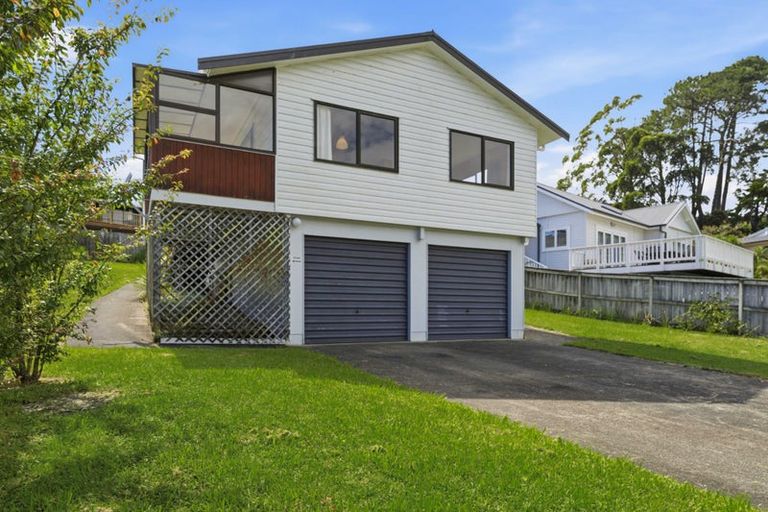 Photo of property in 50 Gatman Street, Birkdale, Auckland, 0626