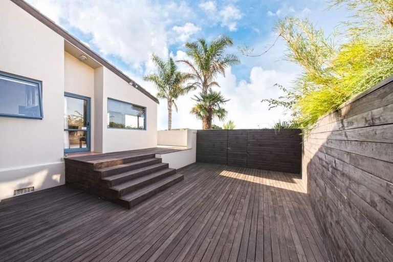 Photo of property in 43 Bramley Drive, Farm Cove, Auckland, 2012