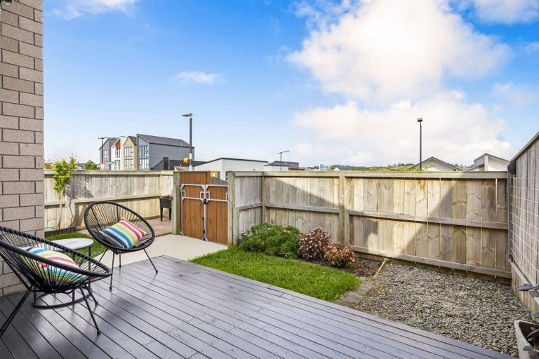 Photo of property in 129 Tarapuka Road, Westgate, Auckland, 0814