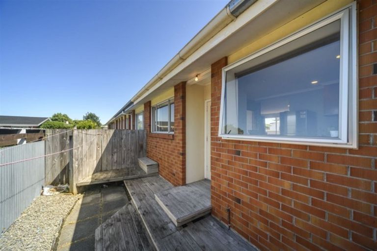 Photo of property in 138b Heretaunga Street, Palmerston North, 4414