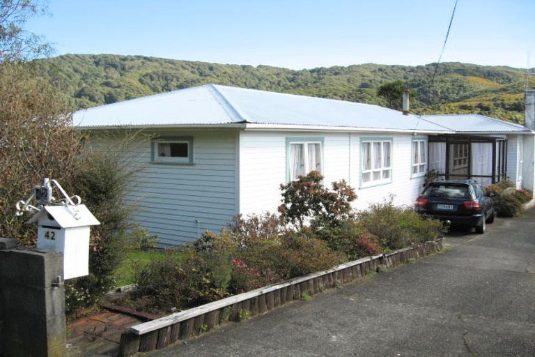 Photo of property in 42 Coast Road, Wainuiomata, Lower Hutt, 5014