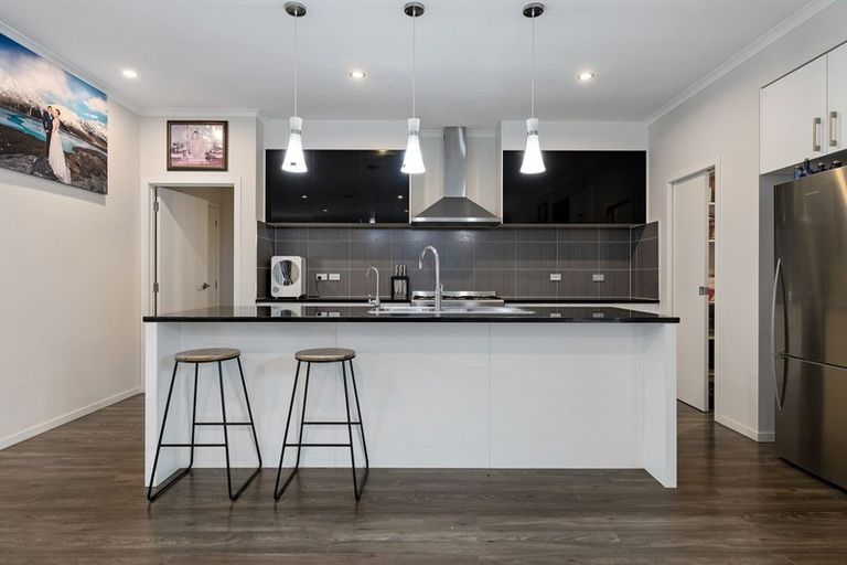 Photo of property in 37 Longbow Terrace, Flagstaff, Hamilton, 3210