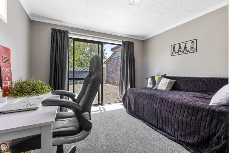 Photo of property in 68 Brois Street, Frankleigh Park, New Plymouth, 4310