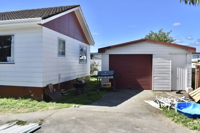 Photo of property in 10 Braemar Street, Levin, 5510