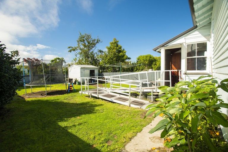 Photo of property in 14 Wellington Street, Te Hapara, Gisborne, 4010