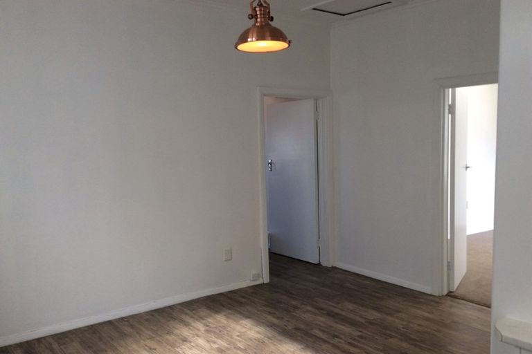 Photo of property in 341 Marine Parade, Napier South, Napier, 4110