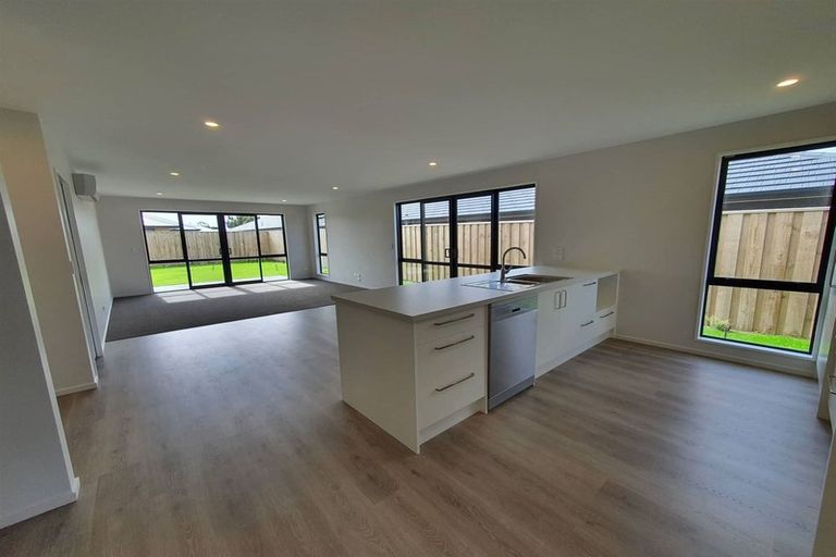 Photo of property in 33 Wakefield Drive, Rolleston, 7615